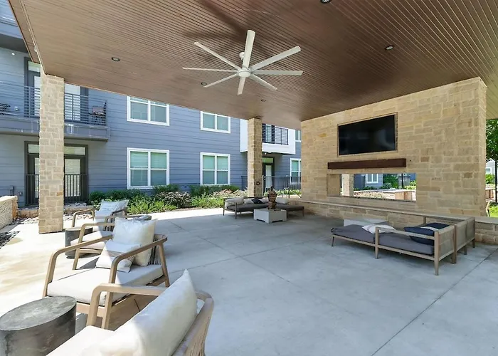 412 Stylish 2b2b Style Pool & Gym, Golf Simulator, 7m To Dickies Stadium, 15m To At&t Stadium * Fort Worth