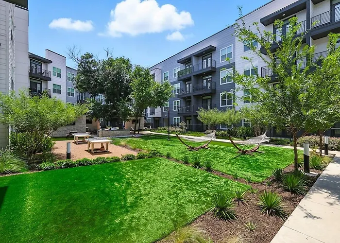 412 Stylish 2b2b Style Pool & Gym, Golf Simulator, 7m To Dickies Stadium, 15m To At&t Stadium Apartamento Fort Worth