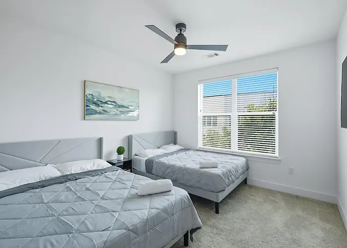 Apartamento 412 Stylish 2b2b Style Pool & Gym, Golf Simulator, 7m To Dickies Stadium, 15m To At&t Stadium